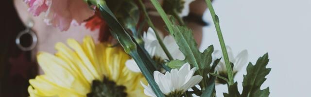 Dnevni horoskop za 14. novembar 2025: Blizanci magnetski privlačni, a evo koji znak treba da izbegava sukobe