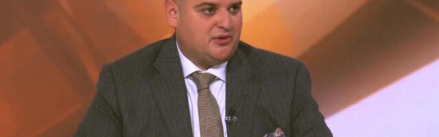 DA OBRADUJEMO ONE KOJI SE NAJČISTIJE RADUJU MALIM PAŽNJAMA: Austrijski političar David Bilbija obezbedio paketiće za decu bez roditeljskog staranja