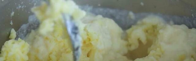 Ješćete ga i kada prođe post! Recept za posni pire bez mleka i ulja, a za kremast ukus caka je u ovom sastojku