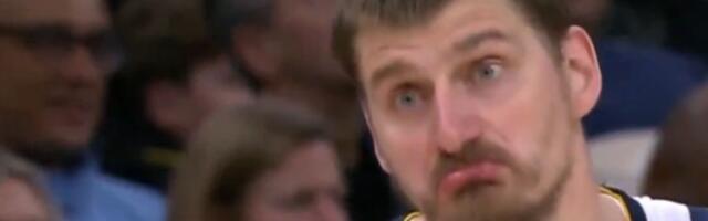 Nikola Jokić ne podnosi NBA sudije: Njegova hit reakcija nakon nedosuđenog faula obilazi internet