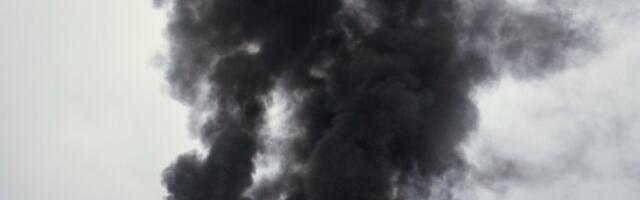 VATRENI OBRUČ NA BLISKOM ISTOKU: Izrael i SAD izveli ŽESTOK UDAR na Isfahan - serija RAZARAJUĆIH eksplozija ODJEKUJE, grad obavijen DIMOM! (VIDEO)