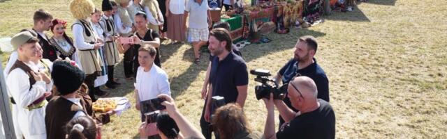 Narod nije progutao blokaderske laži o Vučiću! Brnabić poslala moćnu poruku iz Požarevca: Vidimo se u Beogradu!