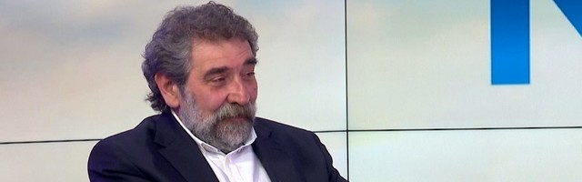 Sekulić: Praznik iskorišćen za ličnu političku promociju Vučića i Dodika