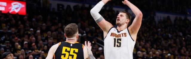 Kad Ognjena diktira stajling: Jokić nosi posebne patike (FOTO)