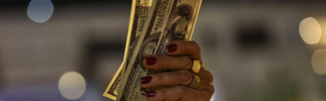 Američki dolar na mukama, najgora godina još od 2017.