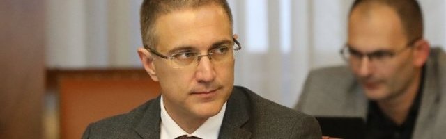 Stefanović: Internetom kruže lažne vesti o karantinu, policija traga za počiniocem