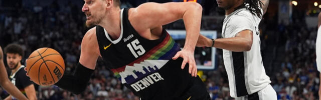 SEDI DOLE! Jokićev brat ponovo na ivici tuče! (VIDEO)