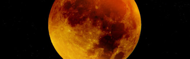 NASA objavila prvu fotografiju sa tamne strane Meseca (FOTO)