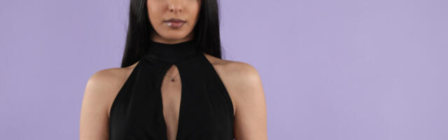 "ZUB MU SE POKVARIO, UMRO JE ZA NEDELJU DANA" Mlada pevačica ostala bez majke, pa IZGUBILA I OCA -suze krije od sveta!