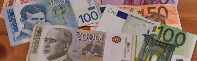 Dinar bez promena: Srednji kurs prema evru 117,57