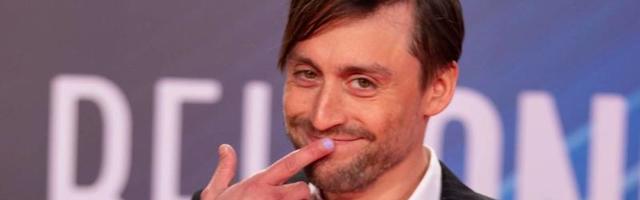 Kiran Kalkin je postao popularniji od Mekolija, ali jednu traumu i dalje ne može da preboli