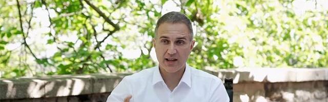 Evo ga i Sefanović: Bezrezervna Vučićeva podrška