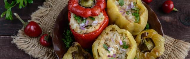 Vegeterijanske punjene paprike