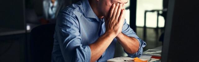 VLADIN SLUŽBENIK OPTUŽEN ZA PREVARU: Lagao u biografiji, za OVO nema praštanja