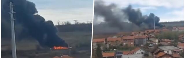 POŽAR U MIRIJEVU: Gust crni dim se širi Beogradom (VIDEO)