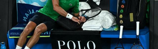 ZABRINJAVAJUĆE FOTOGRAFIJE! NOVAKU NIKADA NIJE BILO OVAKO LOŠE! Pogledajte kako se Novak muči - ove dramatične slike sve otkrivaju!