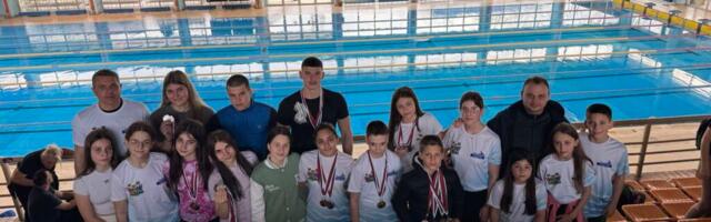 Plivački klub “Leskovac” osvojio 21 medalju