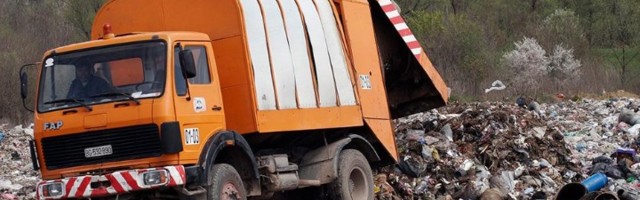 I režimski mediji priznali da se u Vinči ne zna ko pije ko plaća