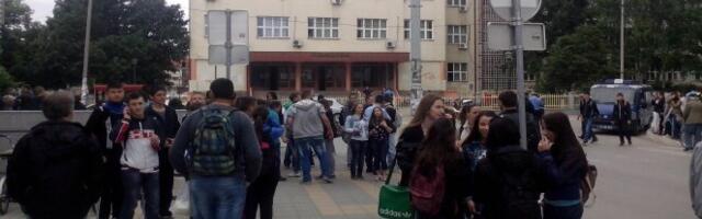 "BOMBE" RUŠE MATURU! Polaganje mature i prijemnih ispita za fakultete dovedeni u pitanje!