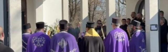 JECAJI PORODICE SAŠE POPOVIĆA ODZVANJAJU TOKOM OPELA! Grandovi im pružaju PODRŠKU, Lepa Brena odmah reagovala! (VIDEO)