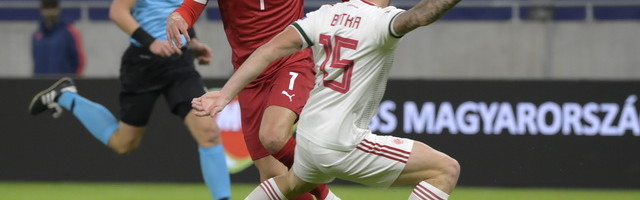 Promena sudije, Englez deli pravdu protiv Rusa