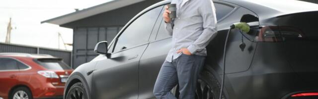 Kupio Teslu za 140.000 dolara, a posle dve godine usledio je hladan tuš