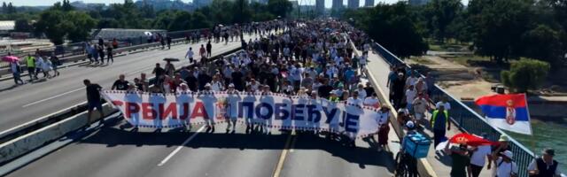 Više od 2.000 Novopazaraca otputovalo u Beograd na skup