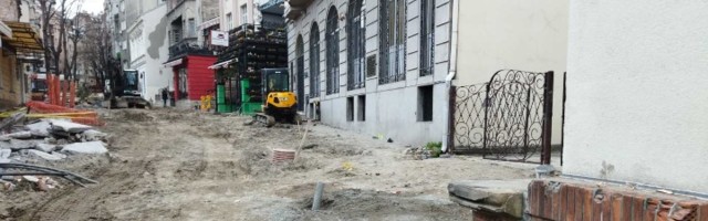 "Prekinite da maltretirate stanovnike Starog grada!" (VIDEO)