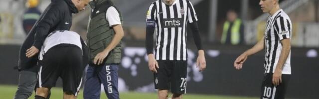 PRESEDAN: Partizan posle SRAMNOG kiksa UDARIO na Grobare! (FOTO)