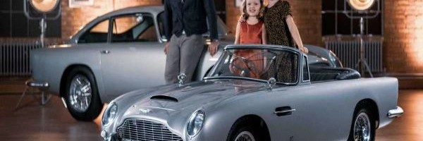 Aston Martin predstavio DB5 model za klince