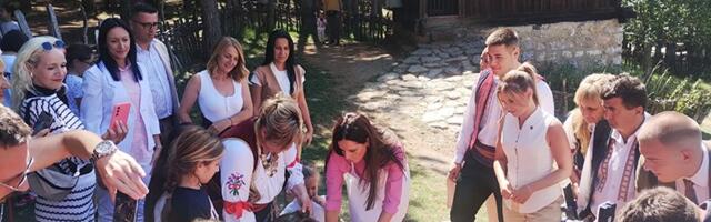 Deca sa retkim bolestima u Sirogojnu (VIDEO)