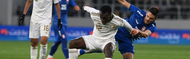 Фудбалери Србије губе на полувремену од Саудијске Арабије