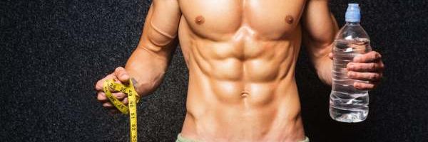 Kućni trening koji možete raditi pomoću bidona za vodu