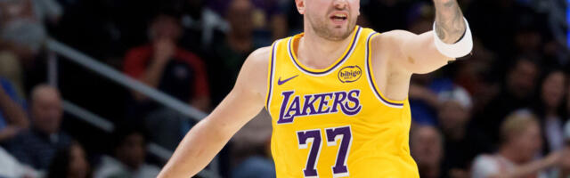 Čudo Dončića za Božić: Lukina ludačka trojka za pobedu Lejkersa (VIDEO)