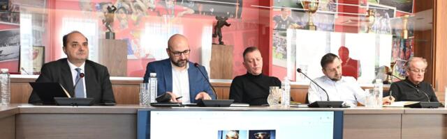 Komisija FSS razmatrala idejna rešenja za novi pehar Kupa Srbije /GALERIJA/