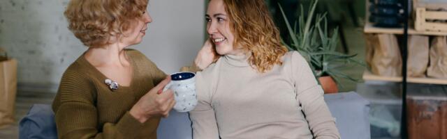 6 stvari koje rade roditelji čija odrasla deca im ostaju bliska celog života