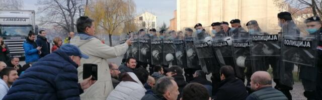 Pozivao na Fejsbuku na ekološki protest, policija mu upala u stan