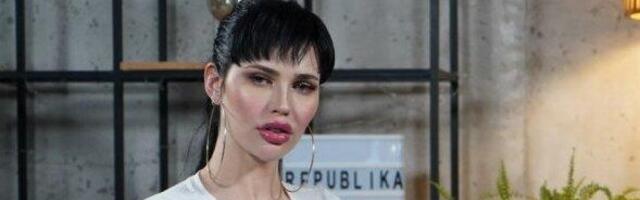 Jezivo! Deniz Dejm UNIŠTILA noge, javnost ZGROŽENA prizorom! (FOTO)