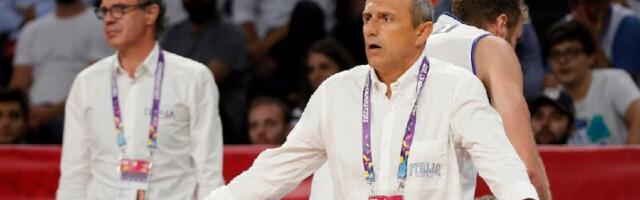 Navijači u neverici: Mesina nije više trener Milana!