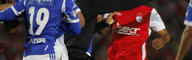 "MESAR" JE ZA NJEGA BILA BLAGA REČ: Kolumbijac je rekorder sa najviše crvenih kartona u istoriji fudbala! A onda je isključen na debiju kao trener