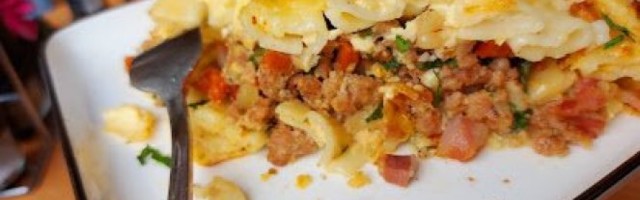 ČIM OVO UGLEDATE OTVORIĆE VAM SE APETITI! Zapečene makarone kojima nećete odoleti