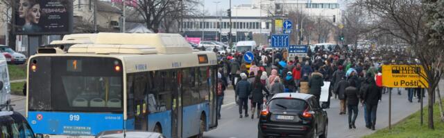 Protesti i blokade u više mesta, manji incidenti i najavljena radikalizacija