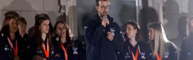 DOČEK!? NAJLEPŠI MOMENAT U MOM ŽIVOTU! Santareli pričao Italijanima o SRBIJI! Verovali su u MENE, sada idemo po OLIMPIJSKO zlato!