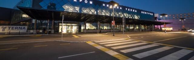 Avion hitno sleteo na BG aerodrom - putnik UMRO tokom leta