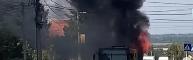 Gori autobus u Beogradu! (VIDEO)