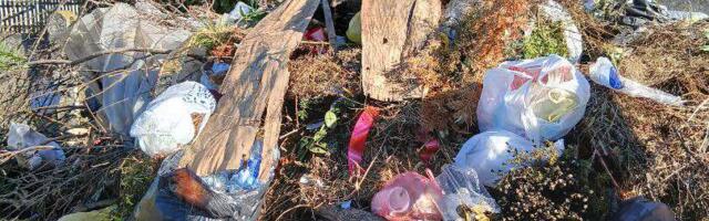 Konačno postavljen kontejner na groblju u Jovanovcu