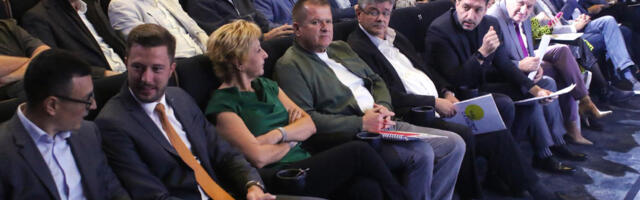 DS u Novom Pazaru predstavila predlog zakona o obeštećenju žrtava režima Aleksandra Vučića