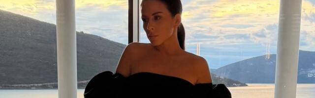 Ana Sević napustila Srbiju sa porodicom: Oglasila se iz kuće na plaži, kupatilo u staklu - oko njih idila