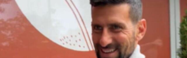 Novak Đoković nosi pantalone koje većina muškaraca na Balkanu ne bi smela da obuče - a trebalo bi