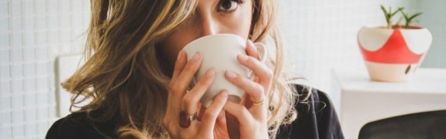 SZO otkriva KADA NE TREBA da pijete KAFU! Ovo je rizik za RAK JEDNJAKA!